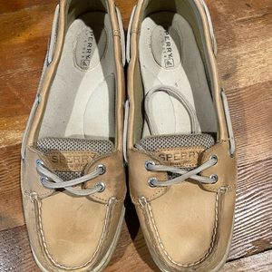 Sperry women’s shoes. Good condition.